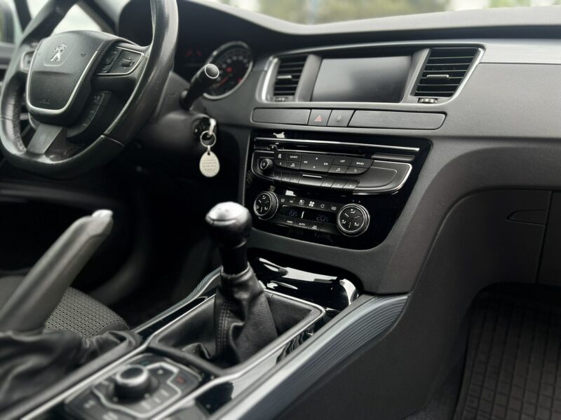 Peugeot 508 SW Stan bardzo dobry, bogato wyposażony, dach panoramiczny I (2010-2018)