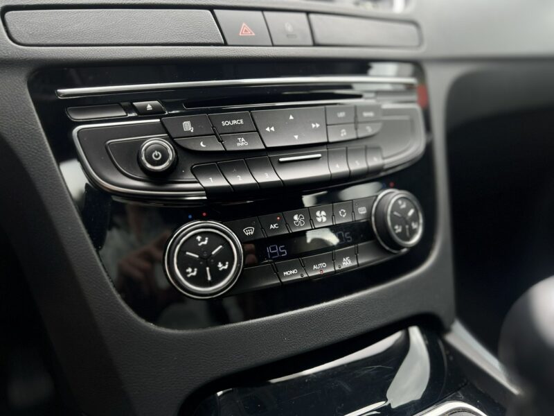 Peugeot 508 SW Stan bardzo dobry, bogato wyposażony, dach panoramiczny I (2010-2018)