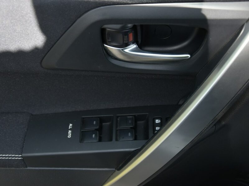 Toyota Auris Hybrid 1.8 136KM 2013r. Premnium Skóra NAVi Kamera LED 133tkm POLECAM II (2012-)