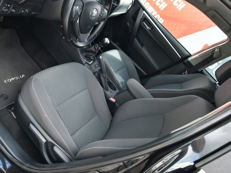 Toyota Corolla 1.6Valvematic 132KM 2018r. lift SALON Climatronic Kamera LED 47tkm Seria E16 (2012-)