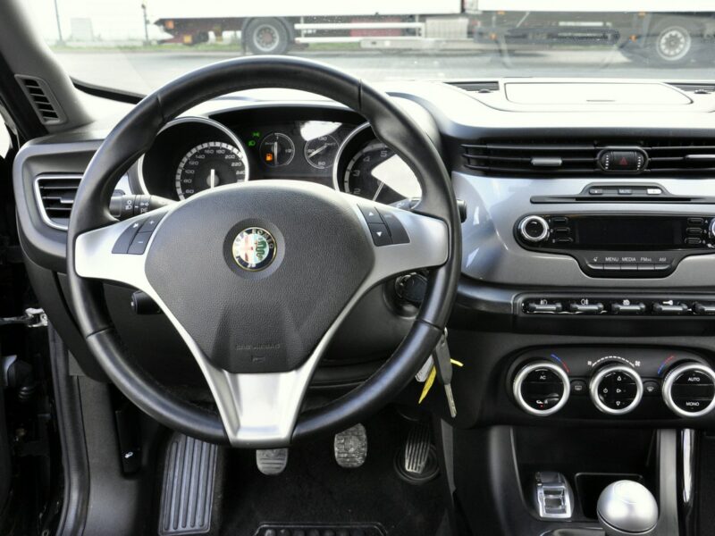 Alfa Romeo Giulietta 1,4TB 120KM/Progression/Ledy/Serwis/Alufelgi/DNa