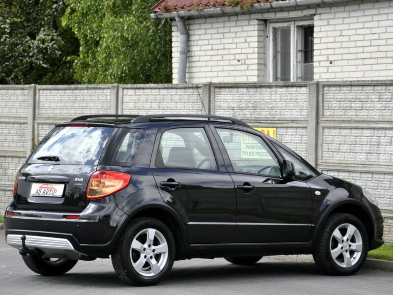 Suzuki SX4 1,6i 120KM Premium/Alu/KeyLessGo/Parktronic/Relingi/Serwisowany/PDC I (2006-2013)