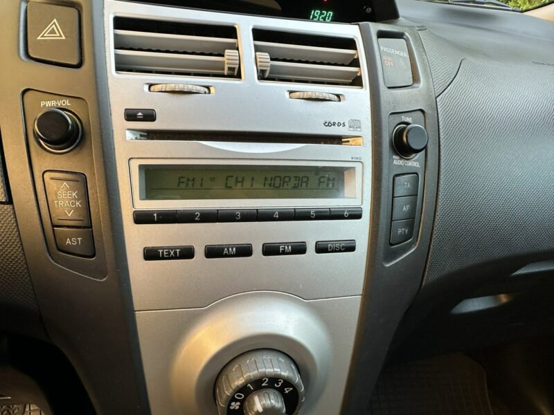 Toyota Yaris Polski salon/Rozrząd łańcuch/Mocna benz/Klimatyzacja/Isofix II (2005-2011)