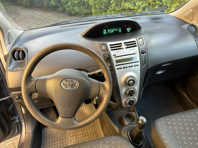 Toyota Yaris Polski salon/Rozrząd łańcuch/Mocna benz/Klimatyzacja/Isofix II (2005-2011)