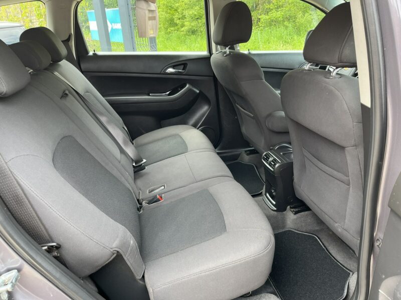 Chevrolet Orlando 1.8 7osób Climatronic Alu Navi Kolorowy Wyświetlacz Stan BDB BEzwypadk