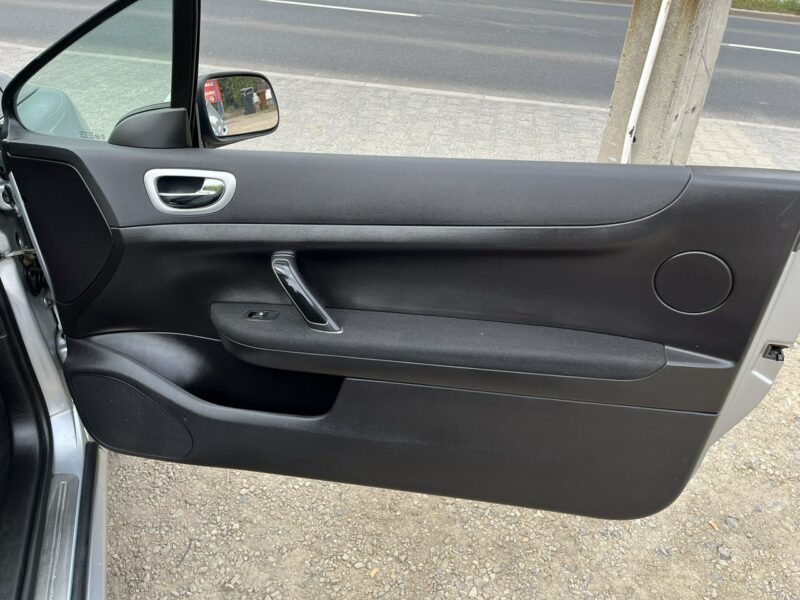 Peugeot 307 CC 2.0 Klima Alu El szyby KS Serw Bez Rdzy Stan BDB BEzwypadk Opłacony
