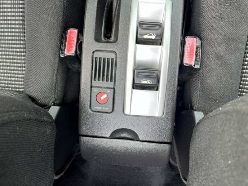 Peugeot 307 CC 2.0 Klima Alu El szyby KS Serw Bez Rdzy Stan BDB BEzwypadk Opłacony