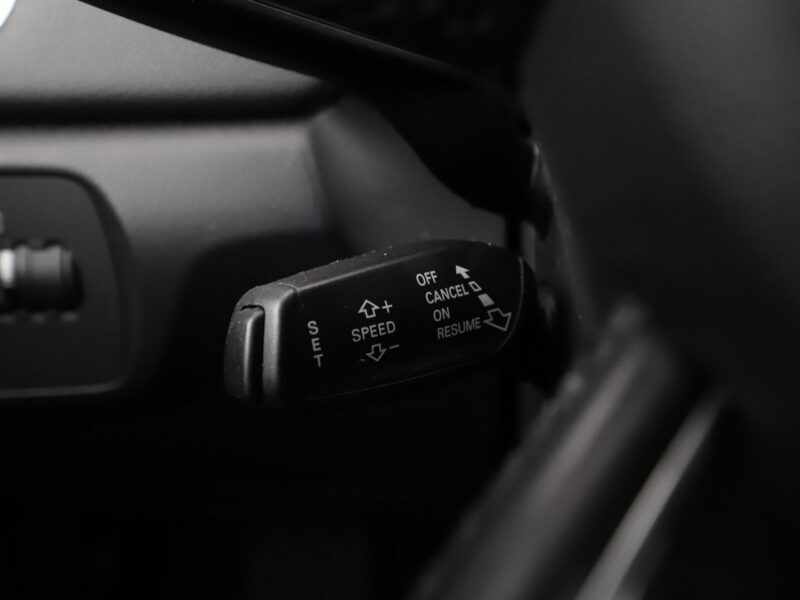 Audi Q3 4x4 S-tronic xenon navi klima auto czujniki parkowania I (2011-2018)