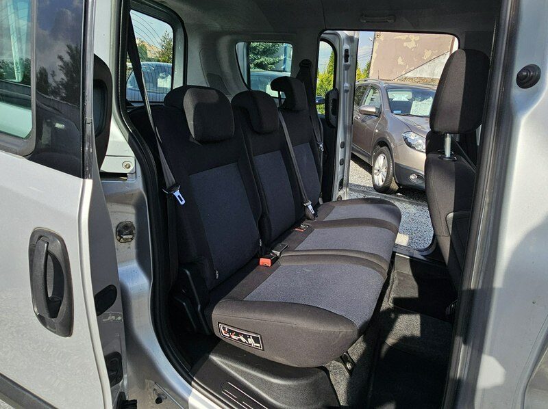 Opel Combo -SPRZEDANY- Mega Wyposażenie,1,6 CDTI,Klima,PDC,Podgrz.fotele/ZAMIANA D (2011-)