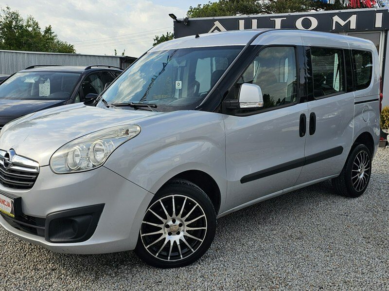Opel Combo -SPRZEDANY- Mega Wyposażenie,1,6 CDTI,Klima,PDC,Podgrz.fotele/ZAMIANA D (2011-)