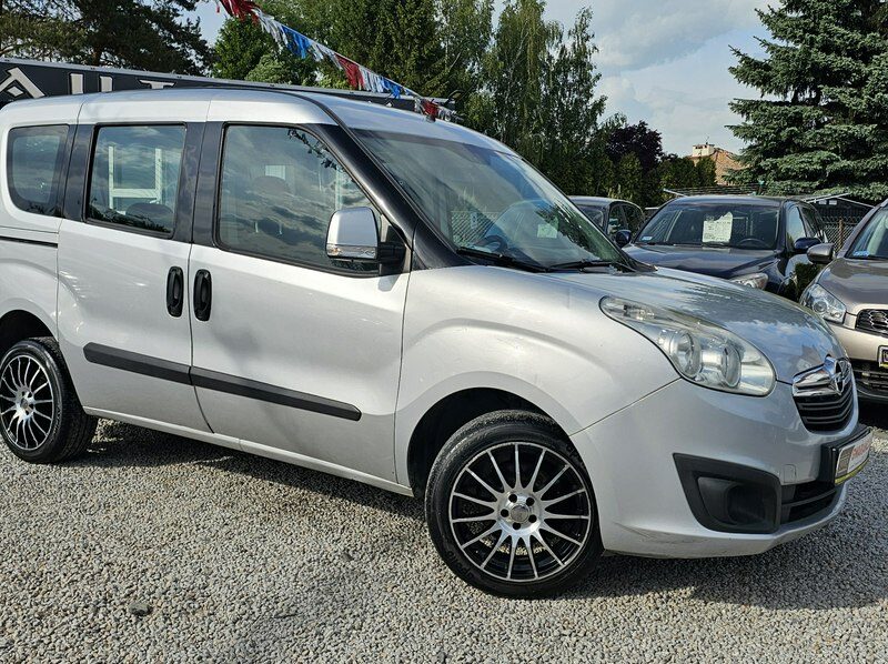Opel Combo -SPRZEDANY- Mega Wyposażenie,1,6 CDTI,Klima,PDC,Podgrz.fotele/ZAMIANA D (2011-)