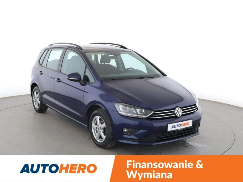 Volkswagen Golf Sportsvan DSG bi-xenon LED navi grzane fotele klima auto czujniki parkowania I (2014-)