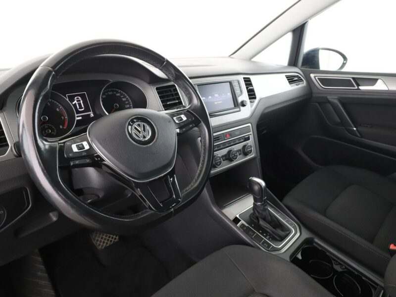Volkswagen Golf Sportsvan DSG bi-xenon LED navi grzane fotele klima auto czujniki parkowania I (2014-)