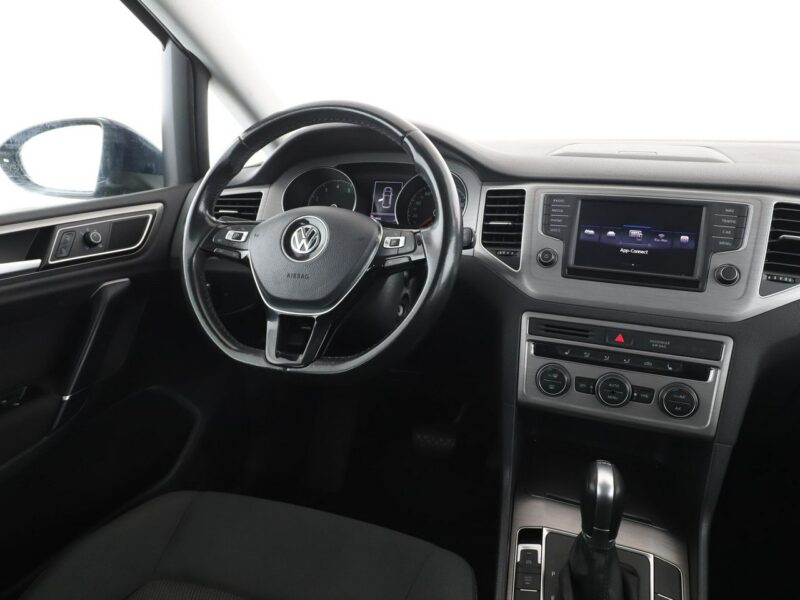 Volkswagen Golf Sportsvan DSG bi-xenon LED navi grzane fotele klima auto czujniki parkowania I (2014-)