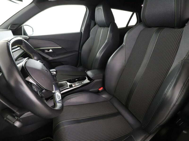 Peugeot 2008 GT Line virtual navi PDC półskóra FullLED tempomat Bluetooth II (2019-)