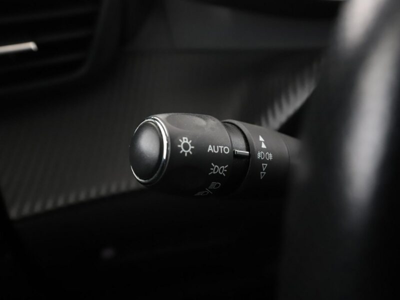Peugeot 2008 GT Line virtual navi PDC półskóra FullLED tempomat Bluetooth II (2019-)