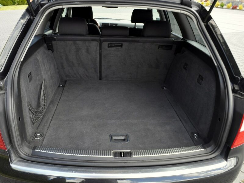 Audi A4 1.9TDi(130KM)*Bi-Xenon*Klimatronik*Welur*Reling*Szyber*Alu17"ASO Audi B6 (2000-2004)