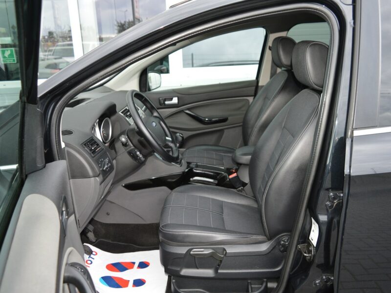 Ford Kuga 2.0 TDCi LIFT Serwis 100% bezwypadkowy LED Navi Bluetooth I (2008-2012)