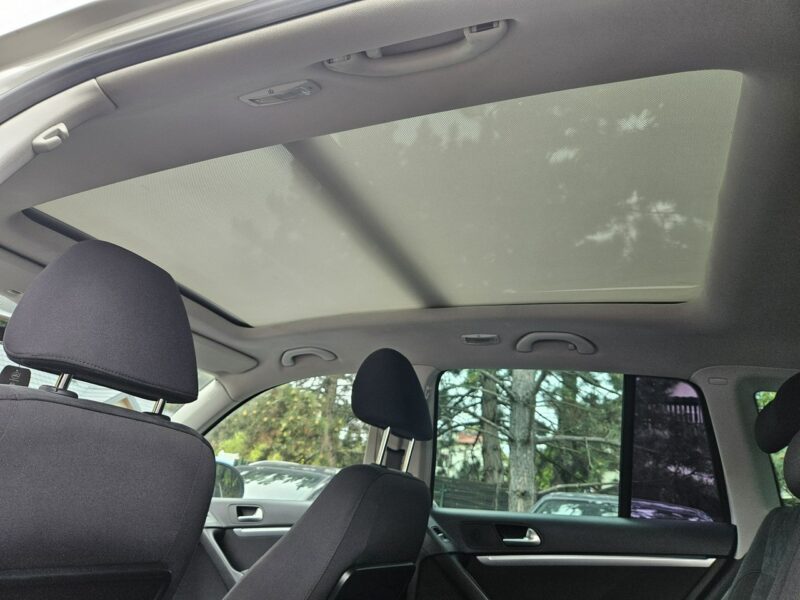 Volkswagen Tiguan Panorama dach / Podgrzewane fotele / Klima / Tempomat I (2007-2016)