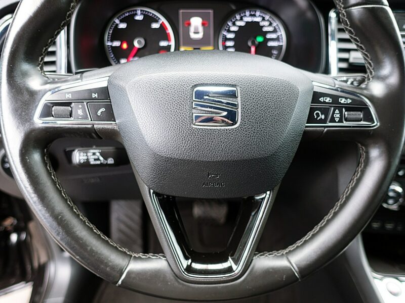Seat Ateca 4x4 XCELLENCE Automat 190KM Kamera 360 GWARANCJA 1wł Kraj Bezwyp F23%