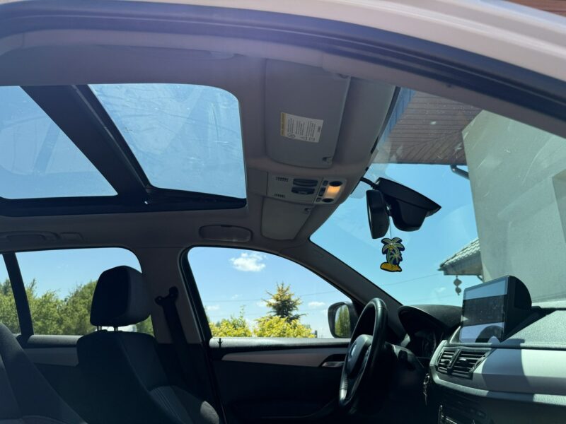 BMW X1 2.0 XDrive 177KM automat kamera navi panorama bezwypadkowa z Niemiec I (E84) (2009-2015)