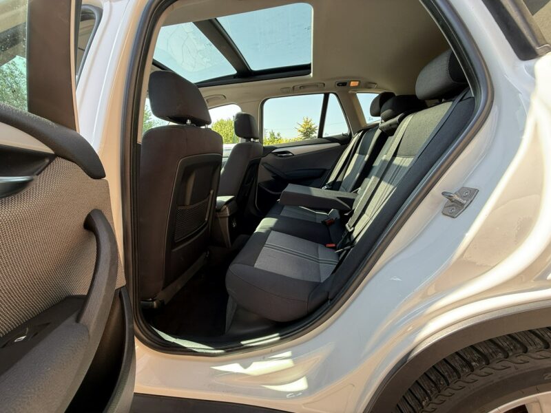 BMW X1 2.0 XDrive 177KM automat kamera navi panorama bezwypadkowa z Niemiec I (E84) (2009-2015)