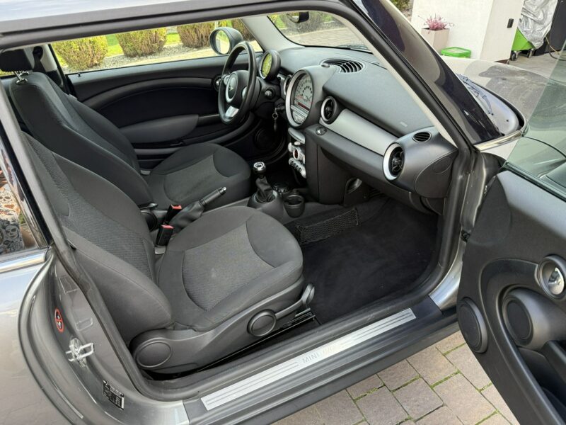 Mini ONE 09r. 1.4 benzyna bezwypadkowy klimatronik zadbany II (2006-)