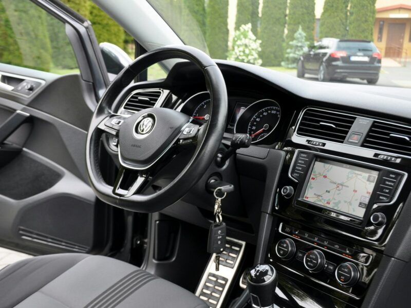 Volkswagen Golf 1.6TDI(110KM)*Alstar*Xenon*Led*Duża Navi*Welur*Chrom*I Wł*Alu16"ASO VW VII (2012-)