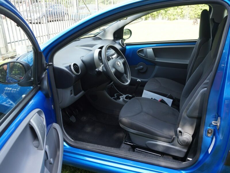 Toyota Aygo Super auto . Gwarancja I (2005-2014)