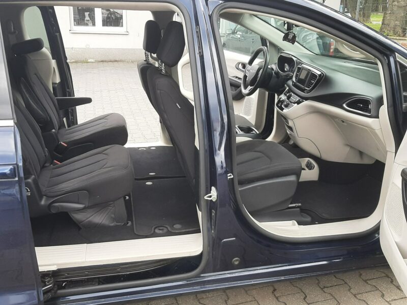 Chrysler Pacifica 3,6b 291KM super stan i wygląd