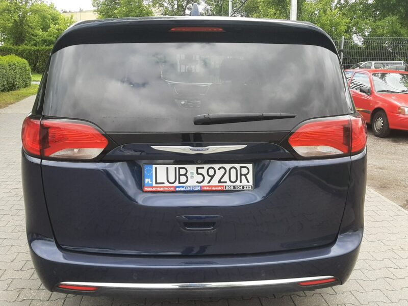 Chrysler Pacifica 3,6b 291KM super stan i wygląd