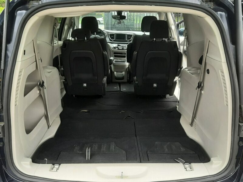 Chrysler Pacifica 3,6b 291KM super stan i wygląd