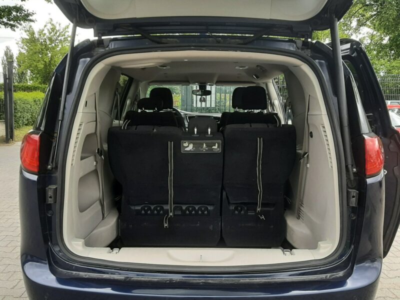 Chrysler Pacifica 3,6b 291KM super stan i wygląd