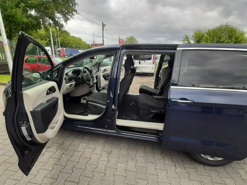 Chrysler Pacifica 3,6b 291KM super stan i wygląd
