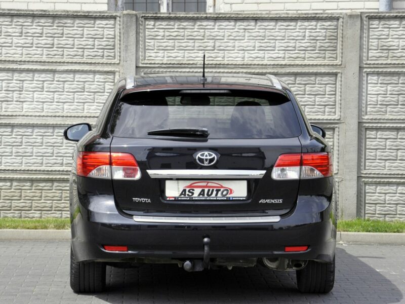 Toyota Avensis 1,8VVTi 147KM SolPlus/Navi/Alkantara/Alufelgi/Kamera/Ledy/PółSkóry III (2009-)