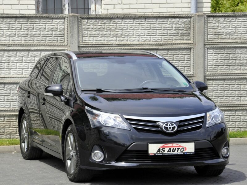 Toyota Avensis 1,8VVTi 147KM SolPlus/Navi/Alkantara/Alufelgi/Kamera/Ledy/PółSkóry III (2009-)
