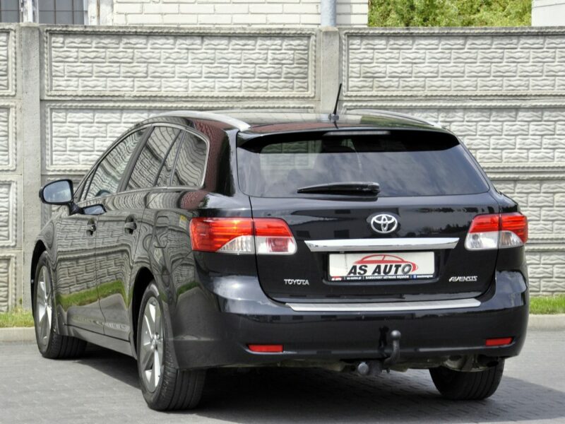 Toyota Avensis 1,8VVTi 147KM SolPlus/Navi/Alkantara/Alufelgi/Kamera/Ledy/PółSkóry III (2009-)