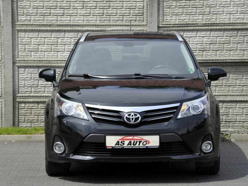 Toyota Avensis 1,8VVTi 147KM SolPlus/Navi/Alkantara/Alufelgi/Kamera/Ledy/PółSkóry III (2009-)