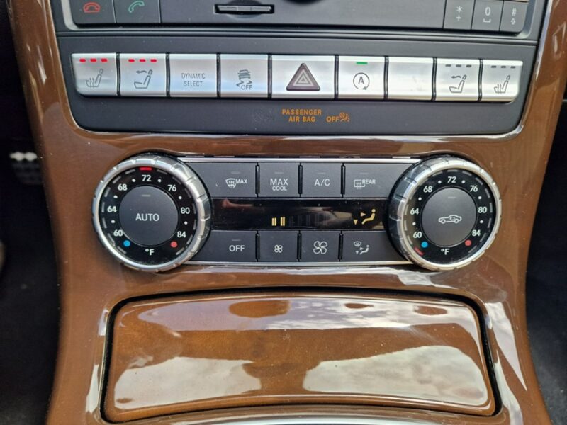 Mercedes SLC 180 SLC 300 2.0 Benzyna 245 KM, Kamera, Bluetooth, Designio, Alu, LED