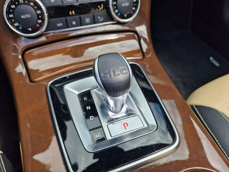 Mercedes SLC 180 SLC 300 2.0 Benzyna 245 KM, Kamera, Bluetooth, Designio, Alu, LED