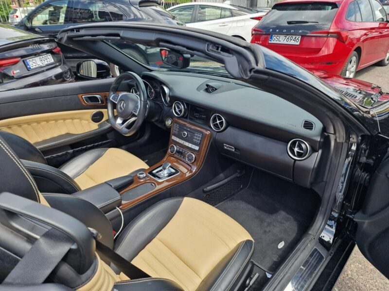 Mercedes SLC 180 SLC 300 2.0 Benzyna 245 KM, Kamera, Bluetooth, Designio, Alu, LED