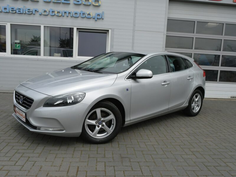 Volvo V40 1.6 D2 OCEAN RACE Serwis Navi Skóra Bluetooth 166000 km. II (2012-)