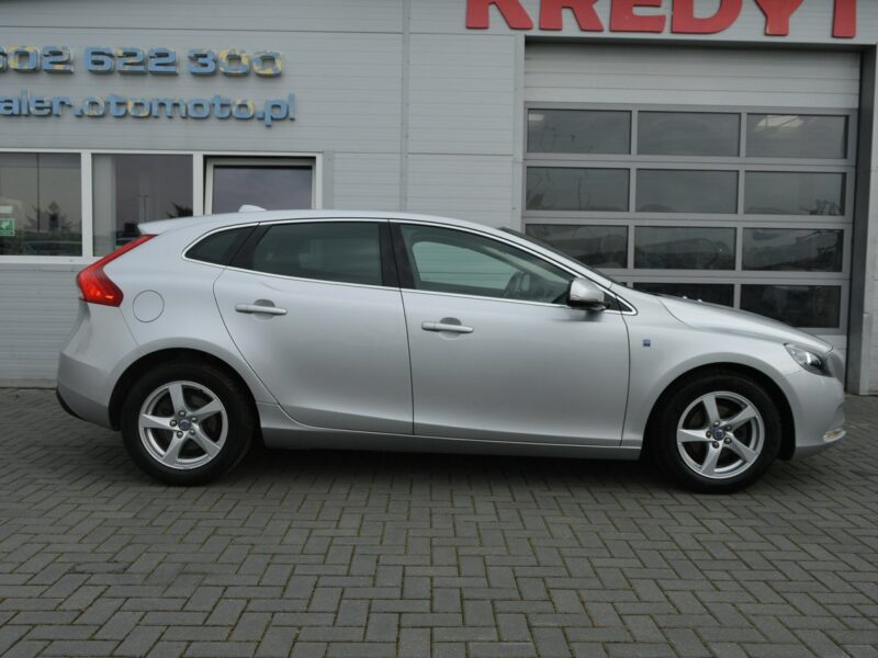Volvo V40 1.6 D2 OCEAN RACE Serwis Navi Skóra Bluetooth 166000 km. II (2012-)