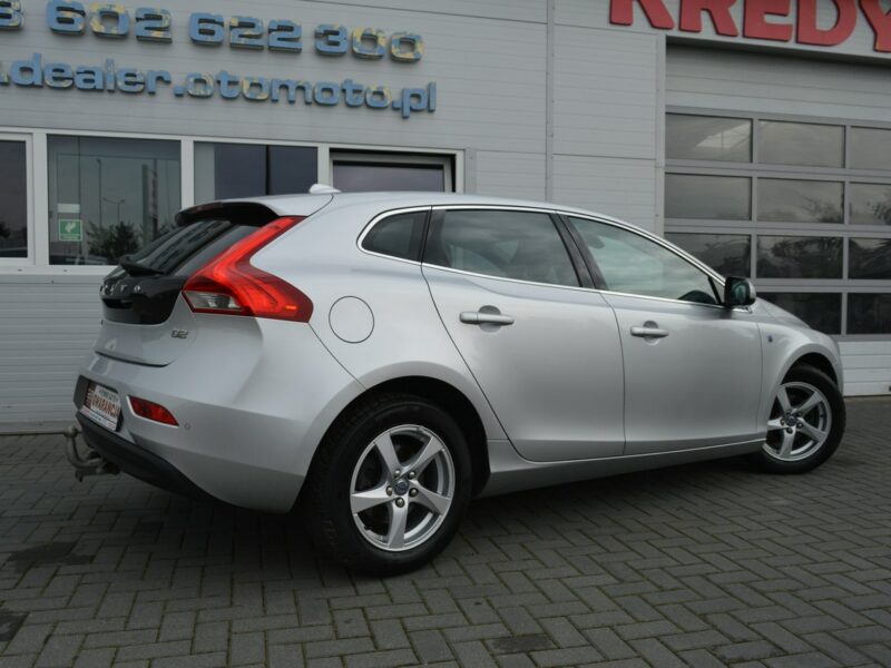 Volvo V40 1.6 D2 OCEAN RACE Serwis Navi Skóra Bluetooth 166000 km. II (2012-)