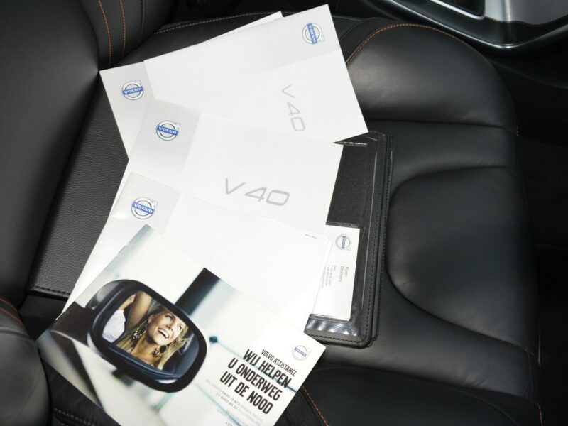 Volvo V40 1.6 D2 OCEAN RACE Serwis Navi Skóra Bluetooth 166000 km. II (2012-)