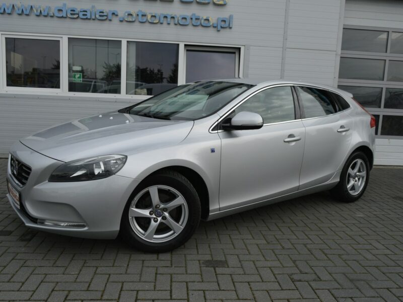 Volvo V40 1.6 D2 OCEAN RACE Serwis Navi Skóra Bluetooth 166000 km. II (2012-)