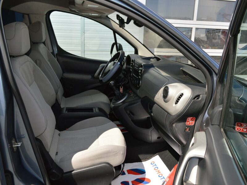 Peugeot Partner 1.6 HDI Tepee 2xBoczne drzwi przesuwne Klimatyzacja II (2008-)