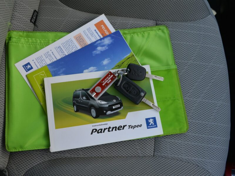 Peugeot Partner 1.6 HDI Tepee 2xBoczne drzwi przesuwne Klimatyzacja II (2008-)
