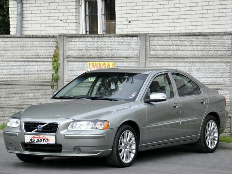 Volvo S60 2,4i 140KM/Momentum/Skóry/Pod.fotele/Alufelgi/Xenony/Serwis/Tempomat I (2000-2010)
