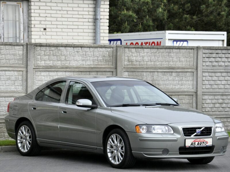 Volvo S60 2,4i 140KM/Momentum/Skóry/Pod.fotele/Alufelgi/Xenony/Serwis/Tempomat I (2000-2010)